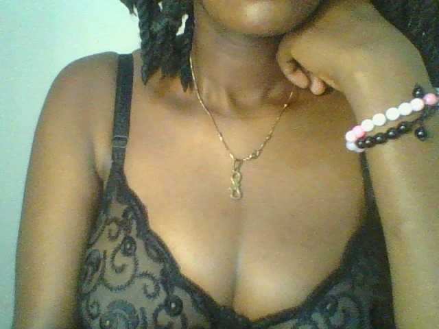 Juicybaby1 live cam preview