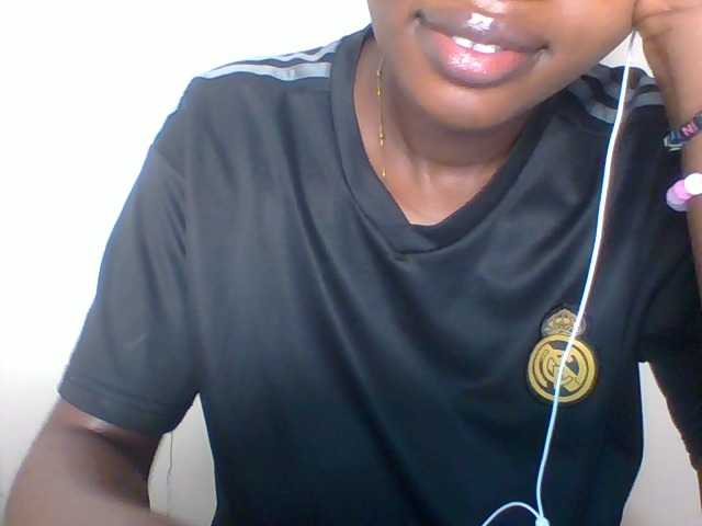 Juicybaby1 live cam on BongaCams