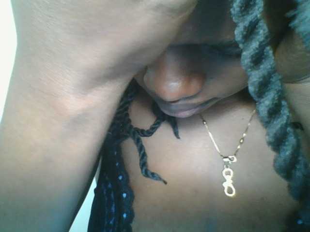 Juicybaby1 live cam on BongaCams