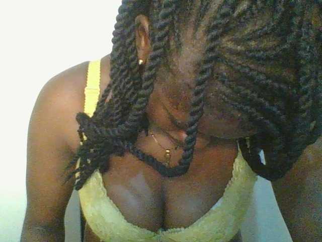 Juicybaby1 live cam on BongaCams