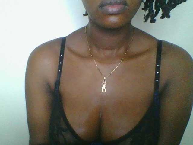 Juicybaby1 live cam on BongaCams