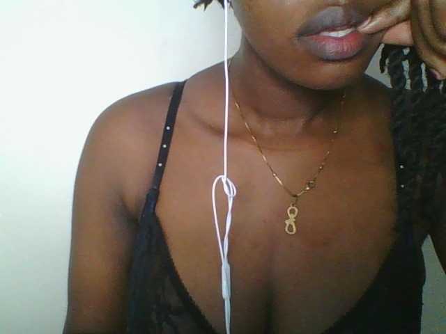 Juicybaby1 live cam on BongaCams