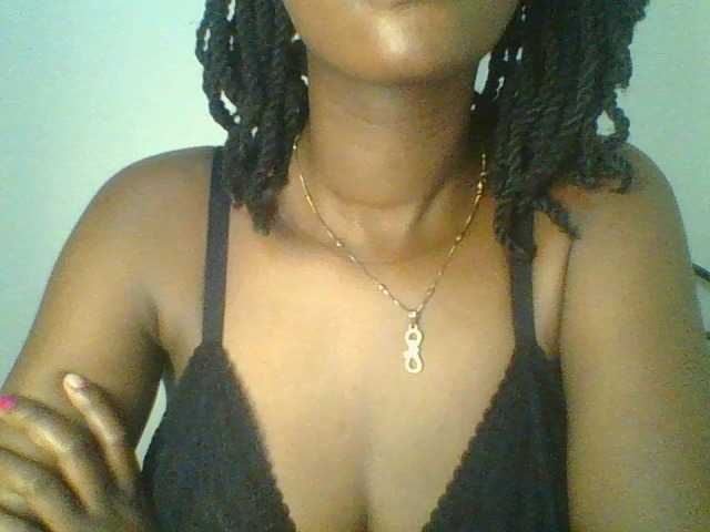 Juicybaby1 live cam on BongaCams