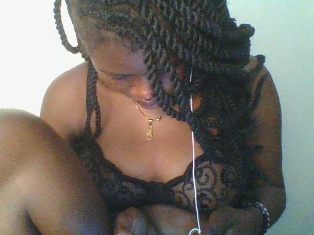 Juicybaby1 live cam on BongaCams