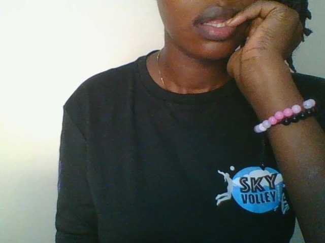Juicybaby1 live cam on BongaCams