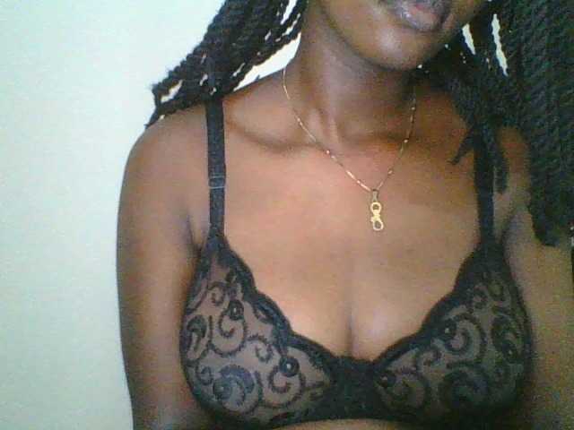 Juicybaby1 live cam on BongaCams