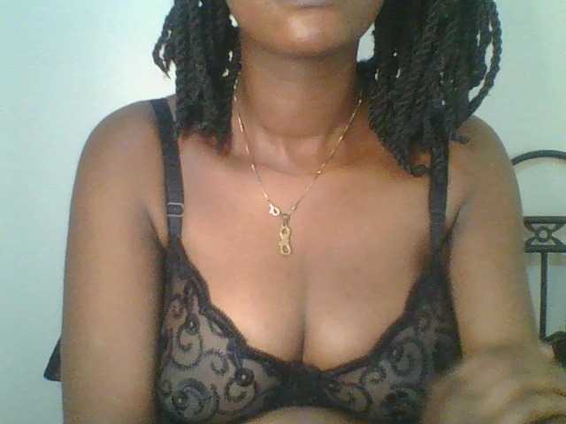 Juicybaby1 live cam on BongaCams