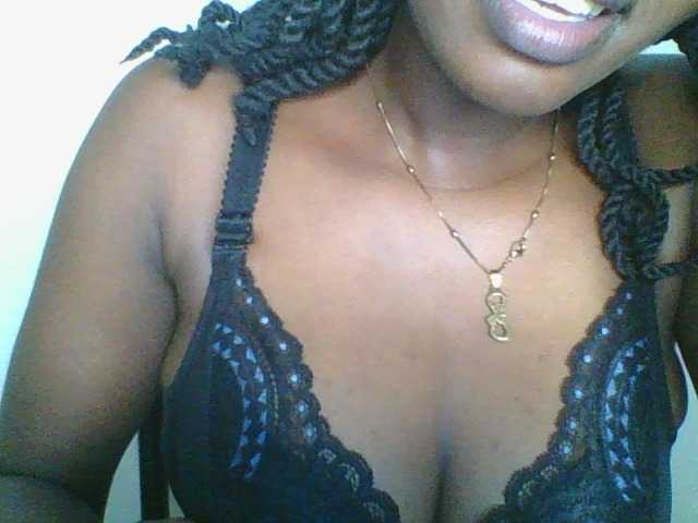 Juicybaby1 live cam on BongaCams