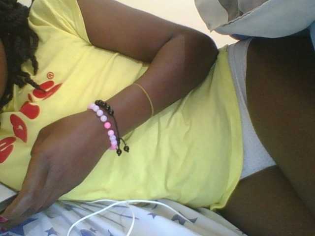 Juicybaby1 live cam on BongaCams