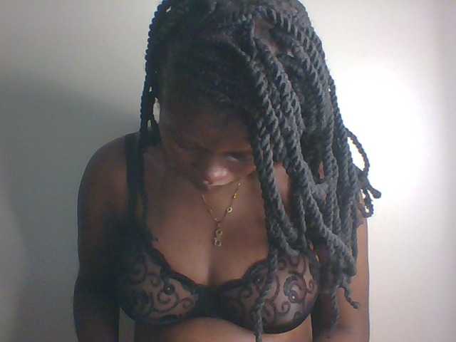 Juicybaby1 live cam on BongaCams