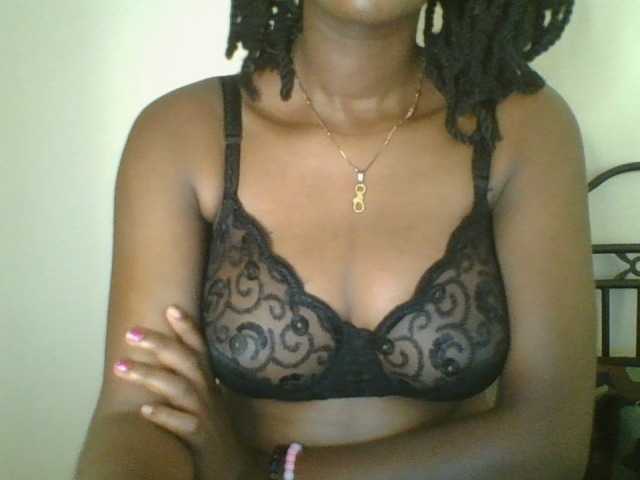 Juicybaby1 live cam on BongaCams