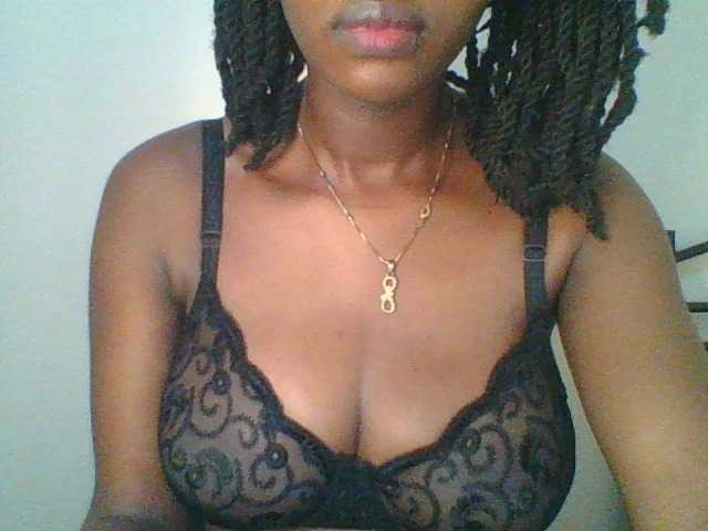 Juicybaby1 live cam on BongaCams