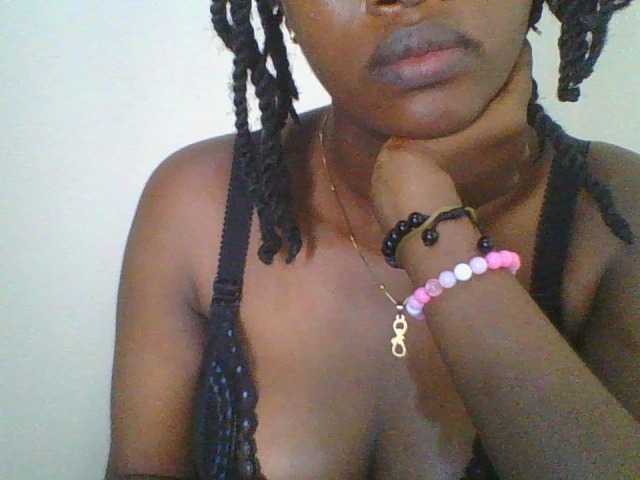 Juicybaby1 live cam on BongaCams
