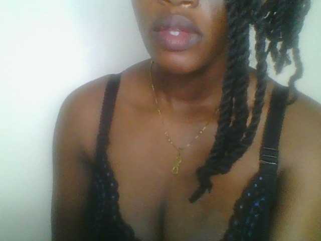 Juicybaby1 live cam on BongaCams