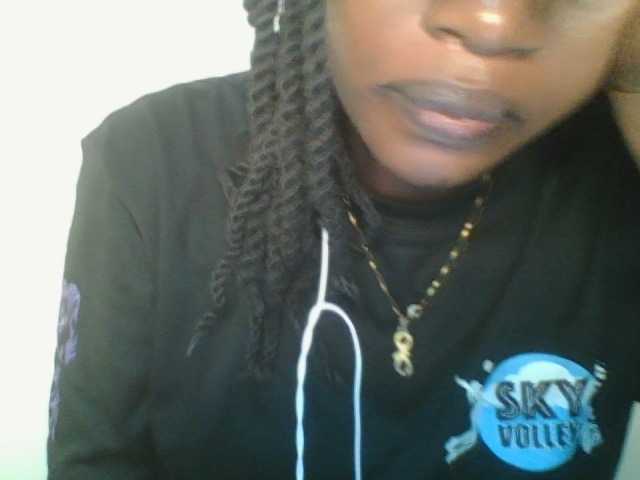 Juicybaby1 live cam on BongaCams