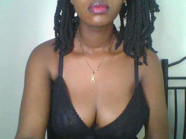 Juicybaby1 live cam on BongaCams