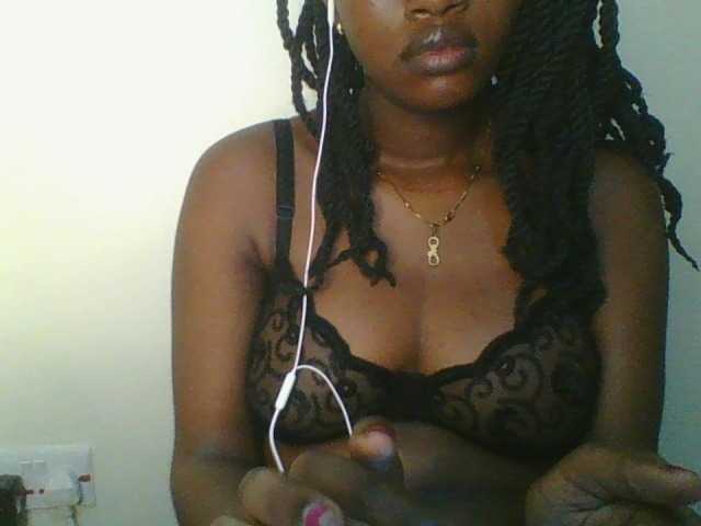 Juicybaby1 live cam on BongaCams