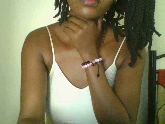 Juicybaby1 live cam on BongaCams