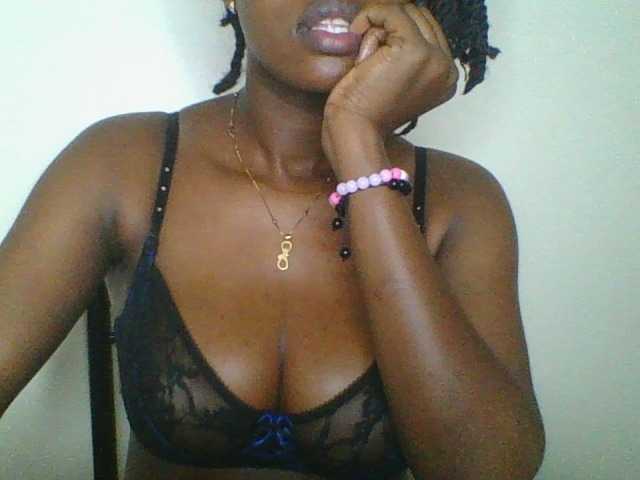 Juicybaby1 live cam on BongaCams