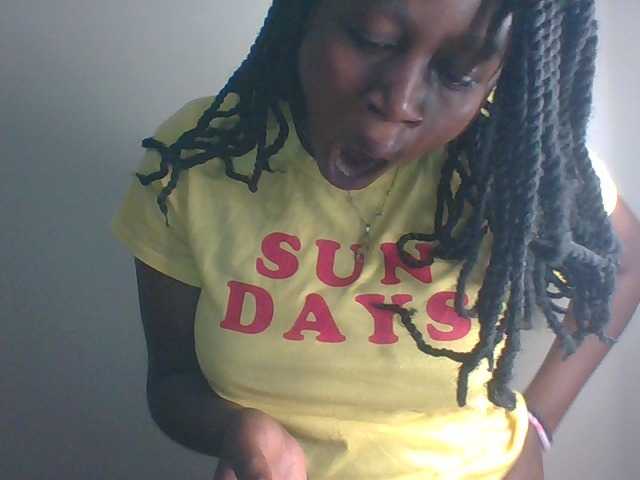 Juicybaby1 live cam on BongaCams