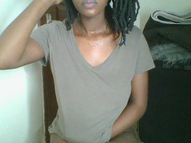 Juicybaby1 live cam on BongaCams