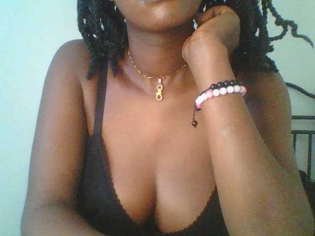 Juicybaby1 live cam on BongaCams