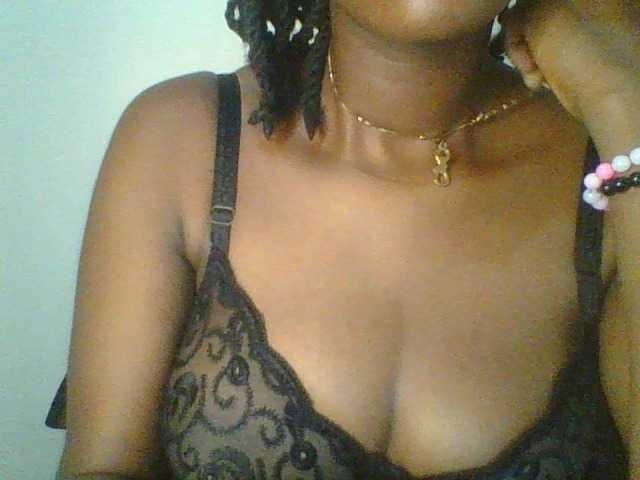 Juicybaby1 live cam preview