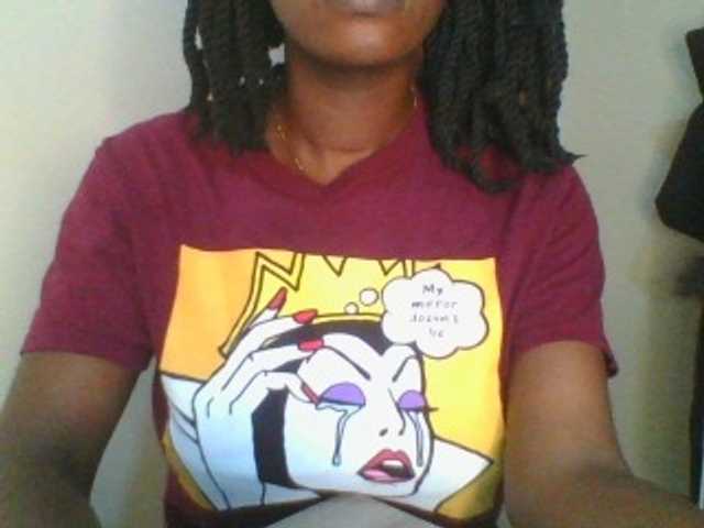 Juicybaby1 live cam on BongaCams