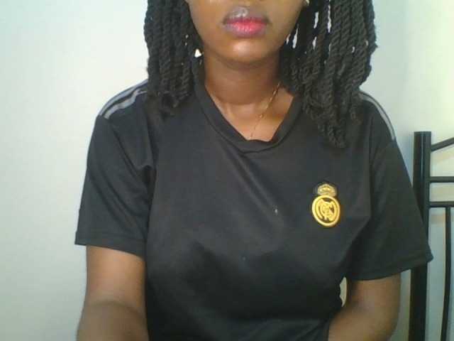 Juicybaby1 live cam on BongaCams