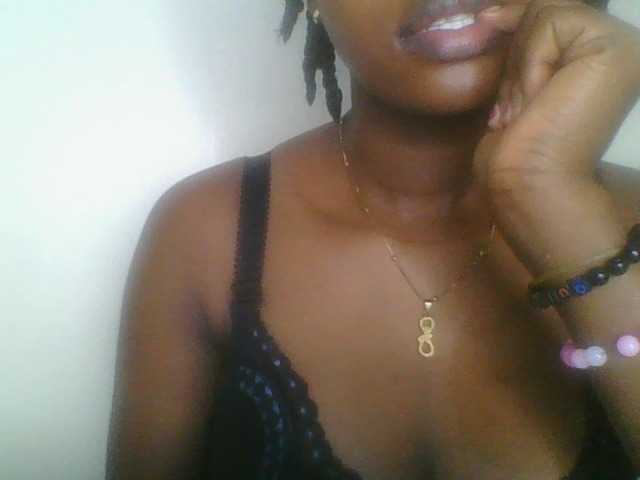 Juicybaby1 live cam on BongaCams