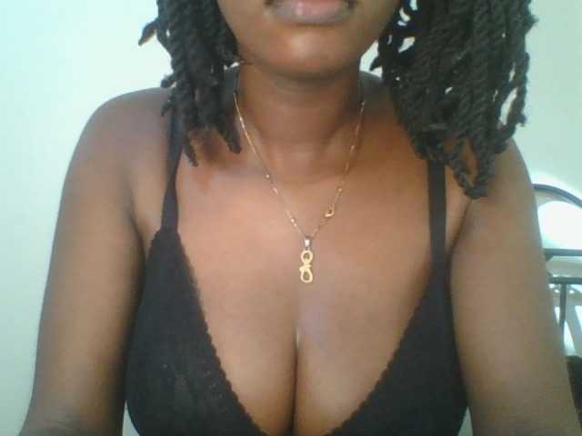 Juicybaby1 live cam on BongaCams
