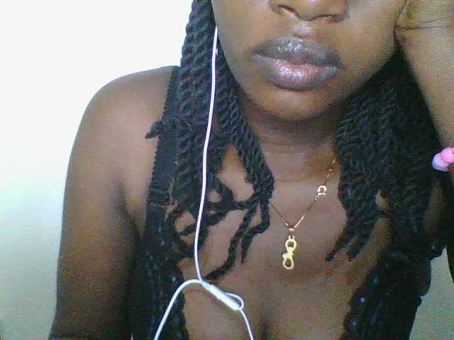 Juicybaby1 live cam on BongaCams