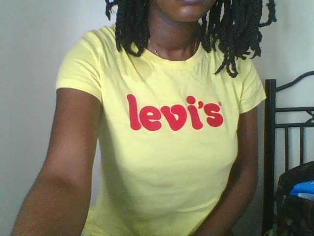 Juicybaby1 live cam on BongaCams