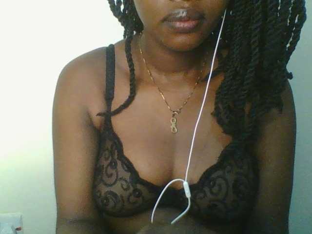 Juicybaby1 live cam on BongaCams