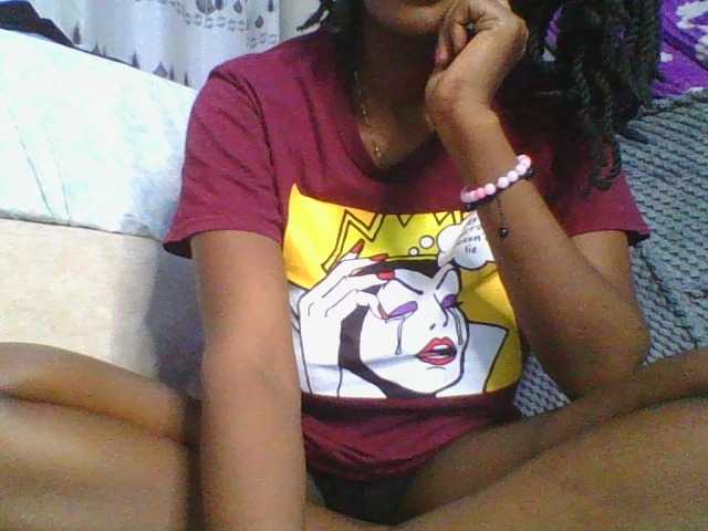 Juicybaby1 live cam on BongaCams