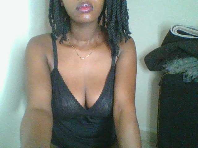 Juicybaby1 live cam on BongaCams