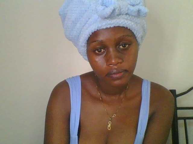 Juicybaby1 live cam on BongaCams