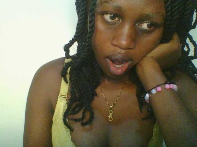 Juicybaby1 live cam on BongaCams