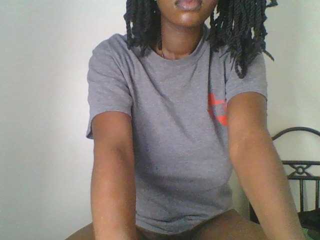 Juicybaby1 live cam on BongaCams
