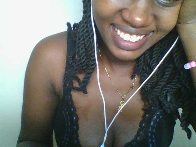 Juicybaby1 on Bongacams