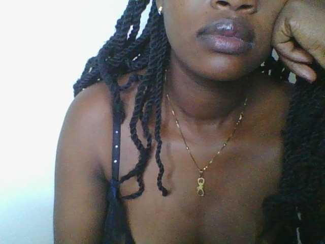 Juicybaby1 live cam on BongaCams