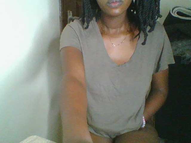 Juicybaby1 live cam on BongaCams