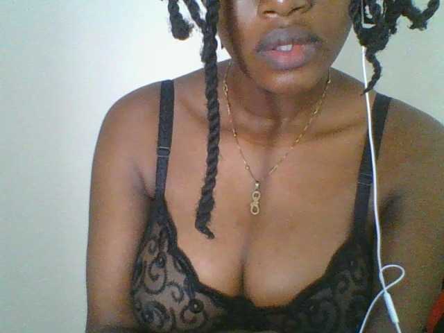 Juicybaby1 live cam on BongaCams