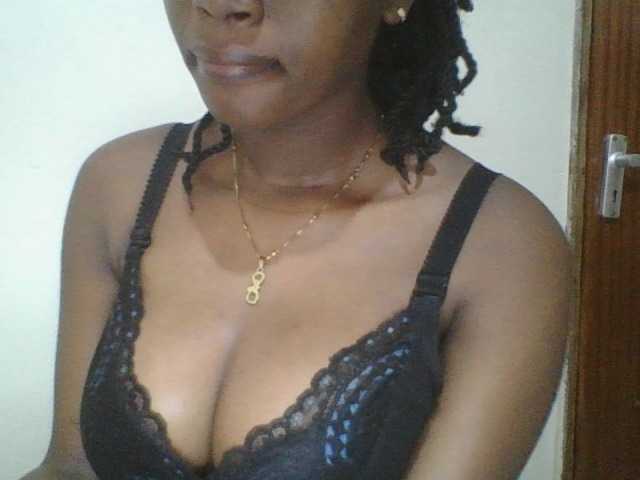 Juicybaby1 live cam on BongaCams
