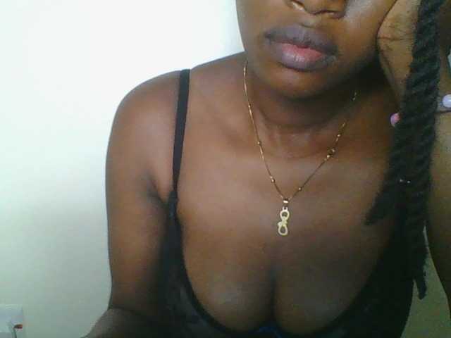 Juicybaby1 live cam on BongaCams