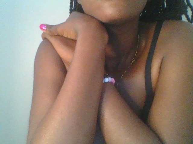 Juicybaby1 live cam on BongaCams