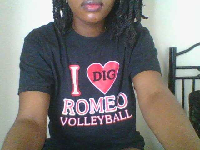 Juicybaby1 live cam on BongaCams