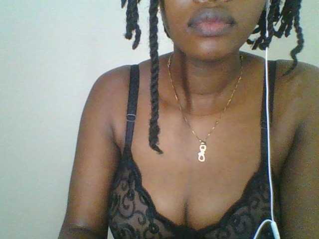 Juicybaby1 live cam on BongaCams