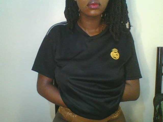 Juicybaby1 live cam on BongaCams