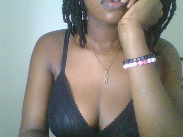 Juicybaby1 live cam on BongaCams